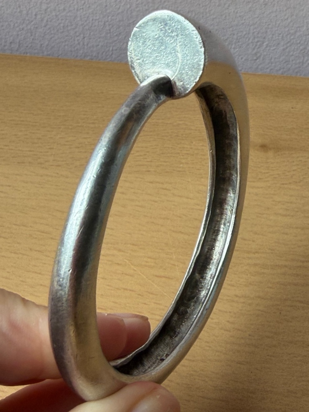 VINTAGE METAL POINTUS PARIS HEAVY CHUNKY OVERSIZED STATEMENT BANGLE BRACELET